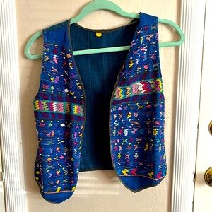 Very cute vintage embroidered vest | sz S
